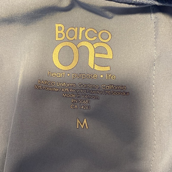 Excellent used condition, barco one womens size medium scrub pants ciel blue - Picture 5 of 6